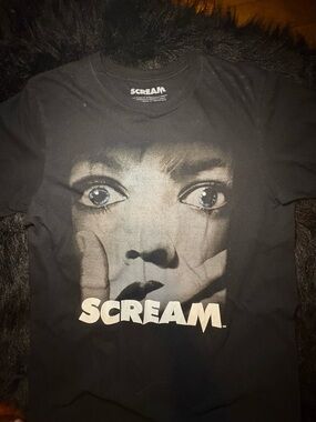 Officially Licensed SCREAM graphic tee